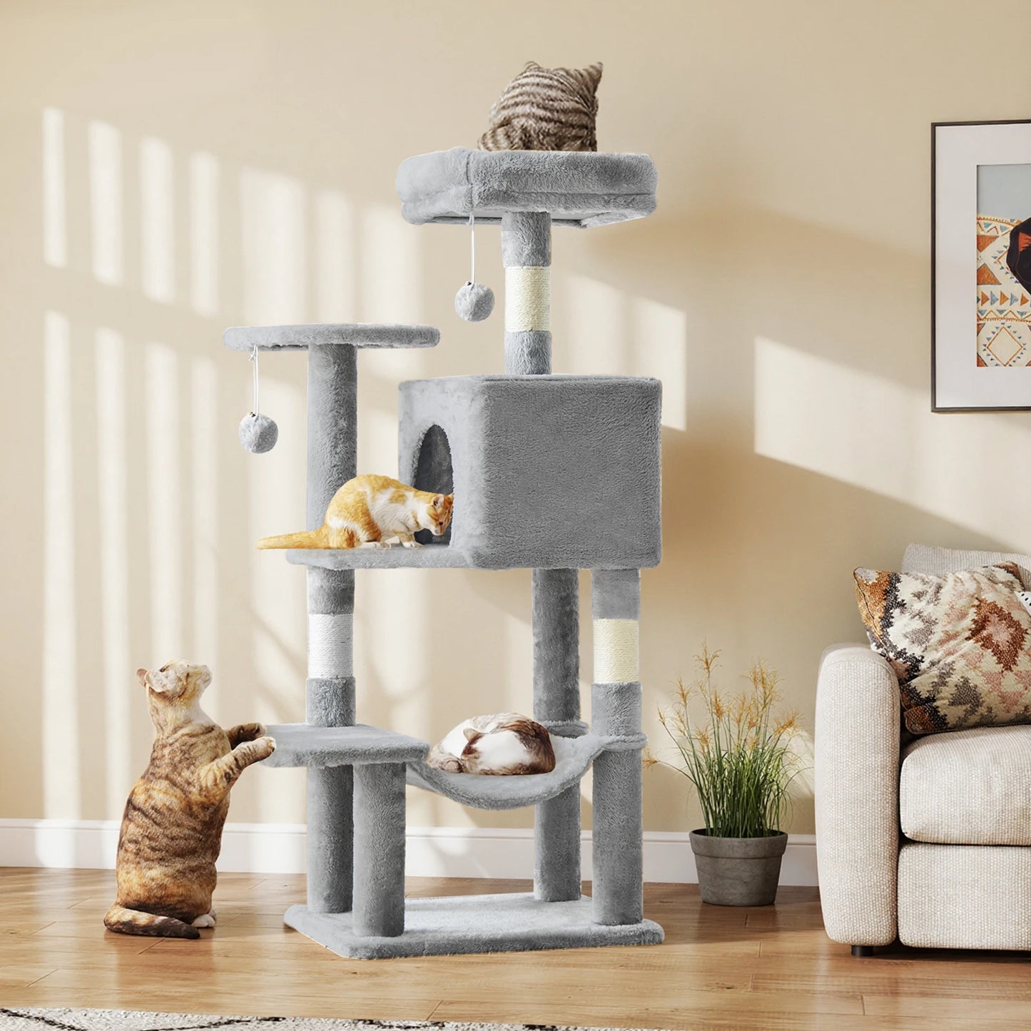 44In Cat Tall Multi-Cat Climbing Tower Scratching Posts Stable